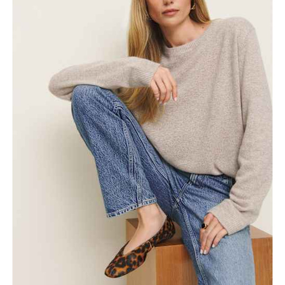 Reformation Sweaters - Reformation Boyfriend Grey Cashmere Sweater Size M